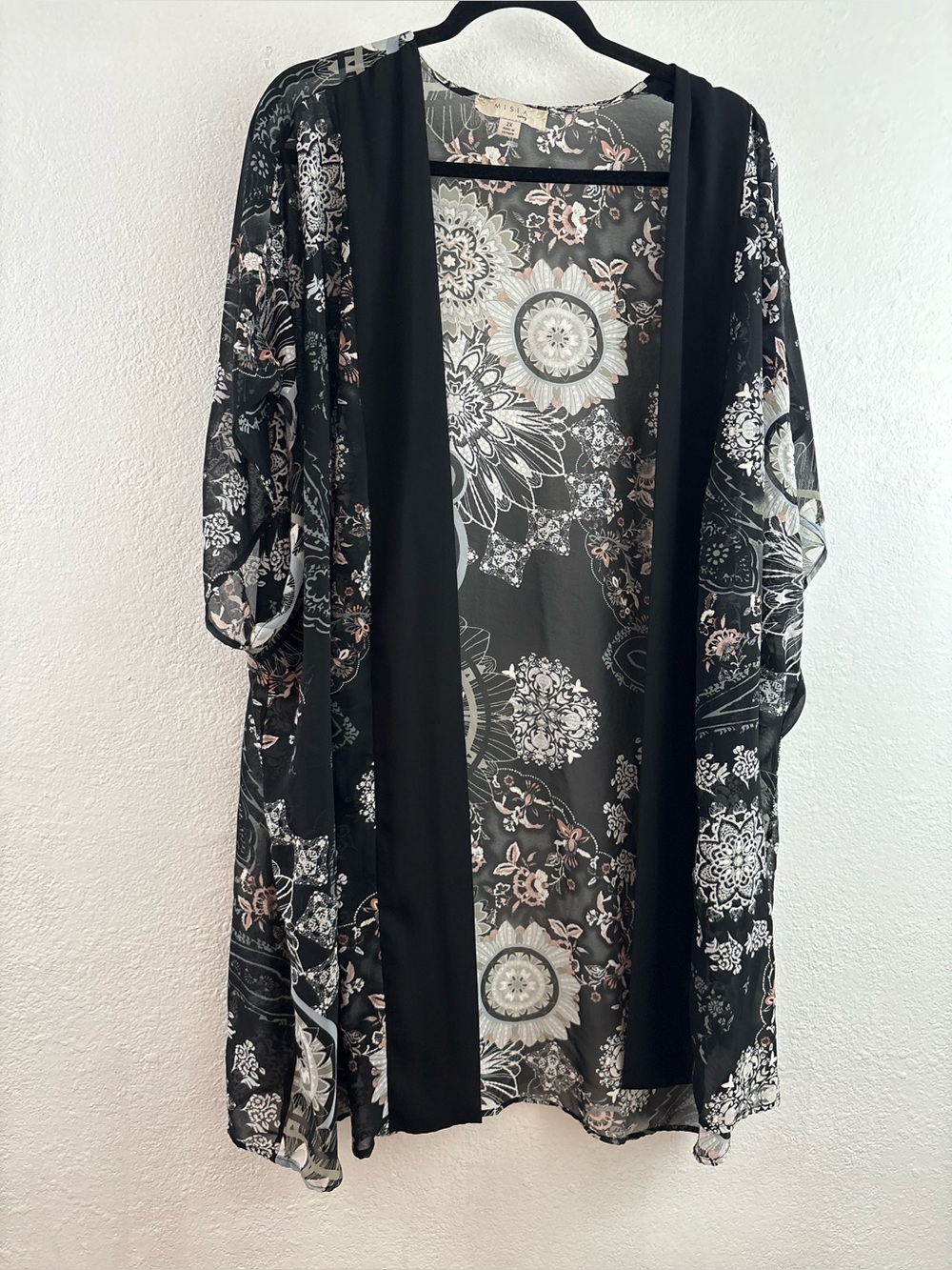 Misia kimono cardigan black sheer fabric with a beige and silver floral size 2XL